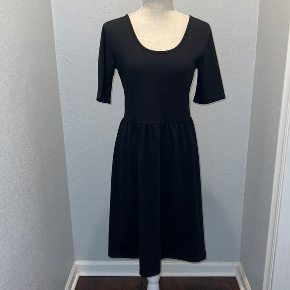 Garnet Hill Black Knee length dress with Back Bow Detail - Size S